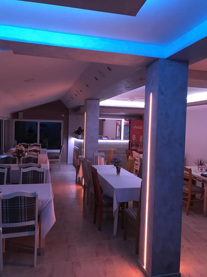 Guesthouse Rebel Deliblato Esterno foto