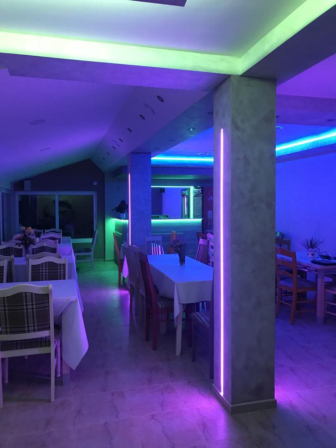 Guesthouse Rebel Deliblato Esterno foto